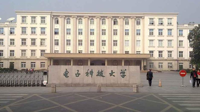连接器尺寸公差：揭秘电子连接的精密标准**